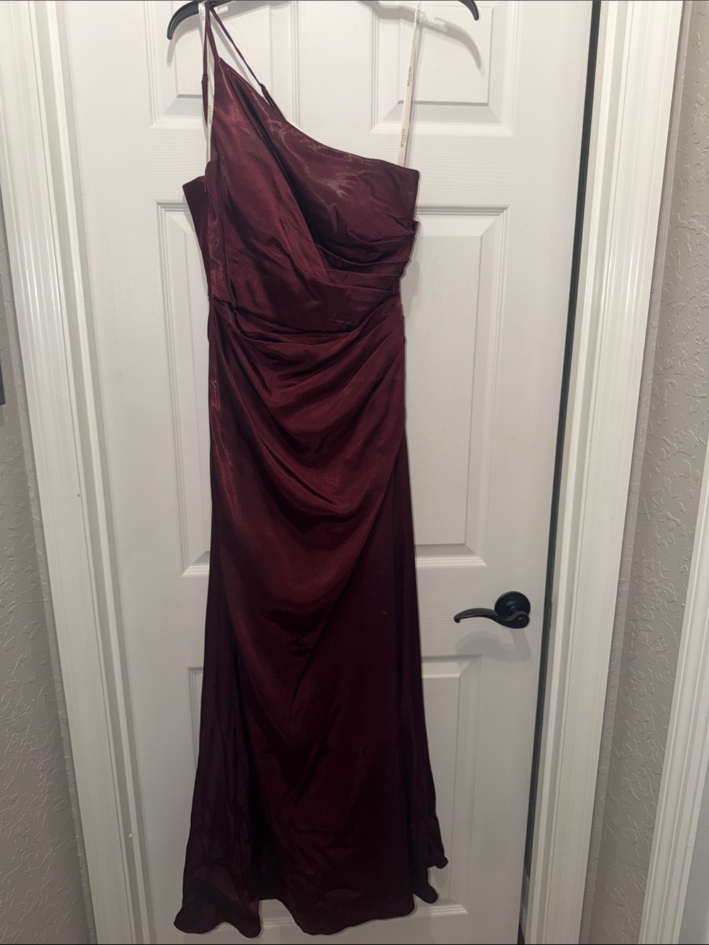 One-Shoulder Burgundy Evening Dress